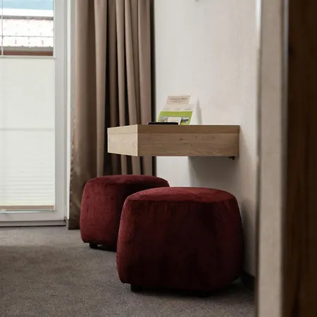 索恩泽特度假屋 *